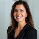 Retrato de Laura Martínez – Jefa de Investigación de Mercado en MNK PRO CONSULT LTD