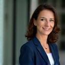 Retrato de María Navarro – CEO de MNK PRO CONSULT LTD